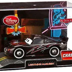 Brand new 🎁 Disney / Pixar Cars 1:43 Collectors Case Lightning McQueen Exclusive Diecast Car [Black] 🎉